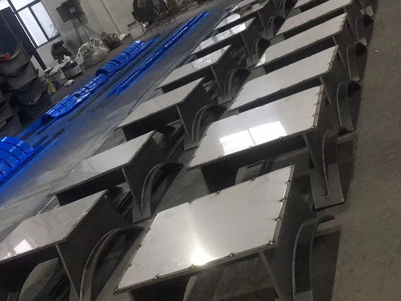 滑动支架